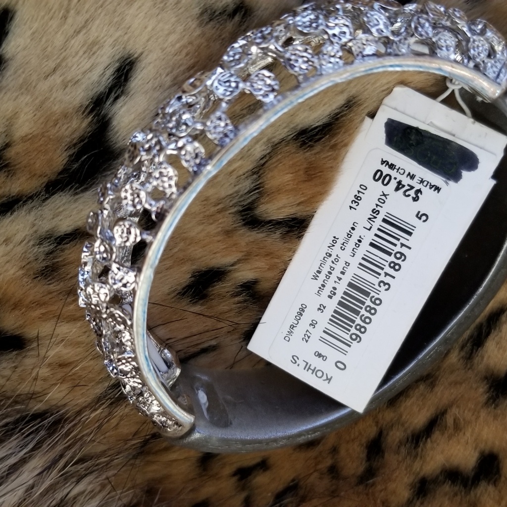 Nwt Dana Buchman Bracelet 15$